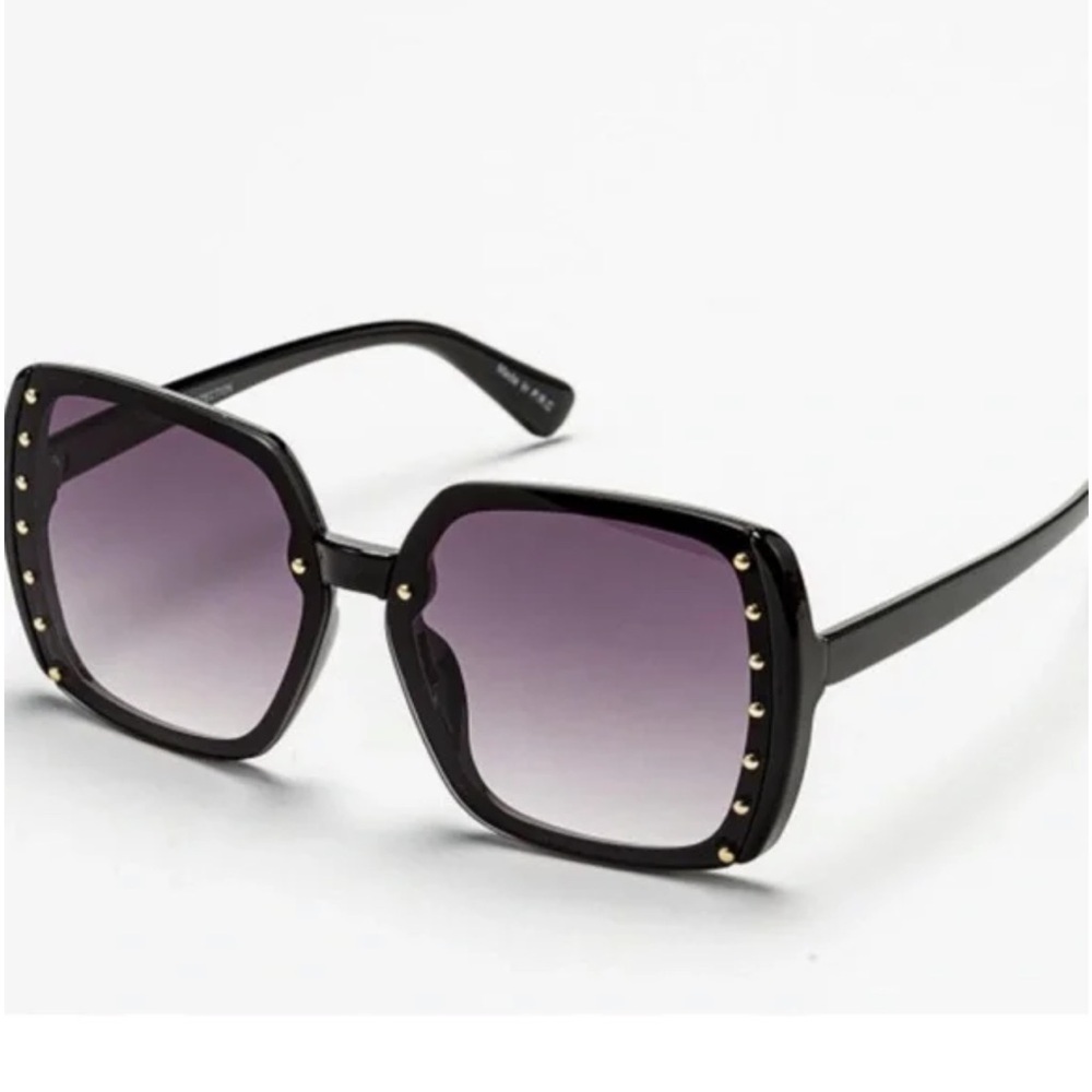Black Oversized Studded Sunglasses - Picture 3 of 3